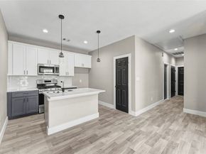 8221 Flaxman St, Houston TX 77029