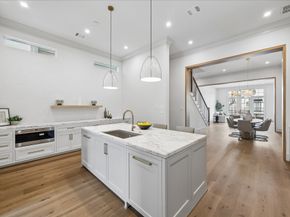 1215 W Pierce Street, Houston TX 77019