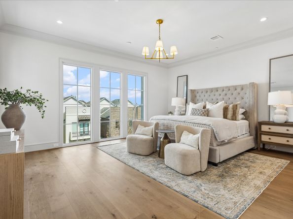 1215 W Pierce Street, Houston TX 77019