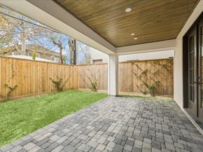 1215 W Pierce Street, Houston TX 77019