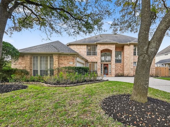 1006 Pointe Loma Drive, Sugar Land TX 77479