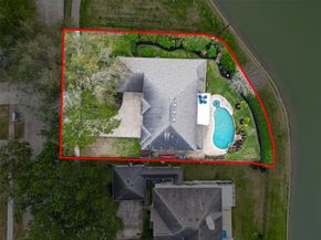 1006 Pointe Loma Drive, Sugar Land TX 77479