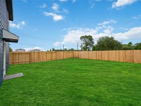 11706 watermelon Lane, Houston TX 77048