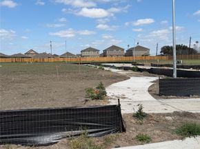 11706 watermelon Lane, Houston TX 77048