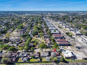 8011 La Roche Lane, Houston TX 77036