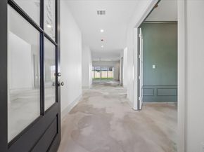 1614 Woodcrest Drive, Houston TX 77018