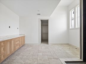 1614 Woodcrest Drive, Houston TX 77018