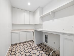 1614 Woodcrest Drive, Houston TX 77018