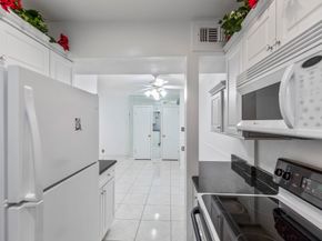 2601 Bellefontaine Street C104, Houston TX 77025