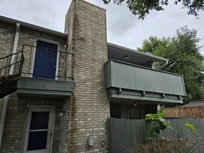 9797 Leawood Boulevard 1008, Houston TX 77099