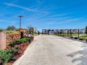 4423 Santorini Lane, Houston TX 77045