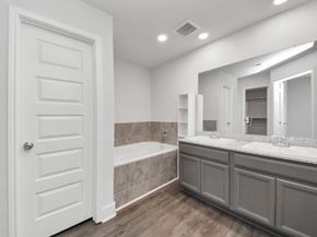 4423 Santorini Lane, Houston TX 77045