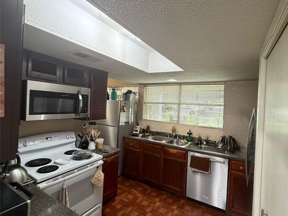 781 Country Place Drive 1093, Houston TX 77079