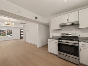 3209 McCrarey Drive, Houston TX 77088