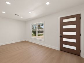 3209 McCrarey Drive, Houston TX 77088