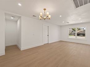 3209 McCrarey Drive, Houston TX 77088