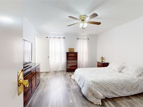 7106 Bayou Crest Drive, Houston TX 77088