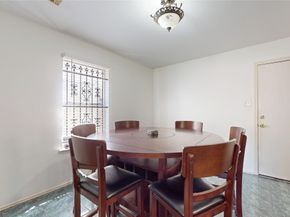 7106 Bayou Crest Drive, Houston TX 77088