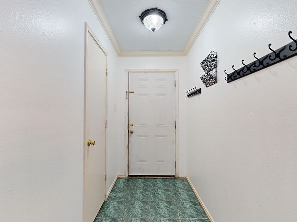 7106 Bayou Crest Drive, Houston TX 77088