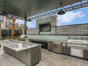 8656 Hollyoaks Creek Lane, Houston TX 77063
