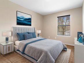 102 Summer Crest Circle, The Woodlands TX 77381