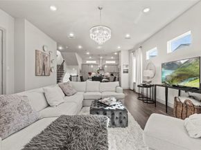 10909 Upland Retreat Drive, Houston TX 77043