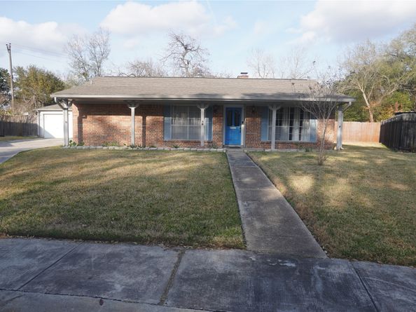 11711 N Nottingham Circle, Houston TX 77071