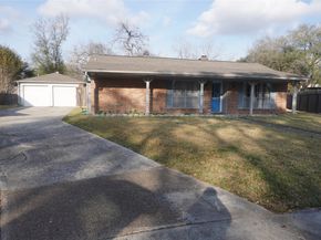 11711 N Nottingham Circle, Houston TX 77071