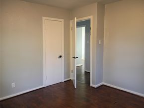 811 Loper Street, Houston TX 77017
