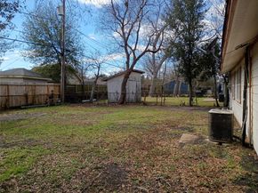 811 Loper Street, Houston TX 77017