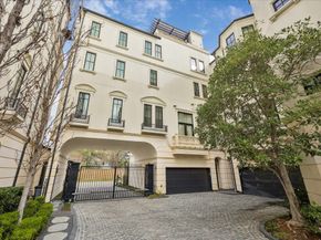 2415 San Felipe 1, Houston TX 77019