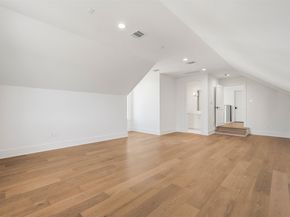 50 Aria Isle Drive, The Woodlands TX 77380