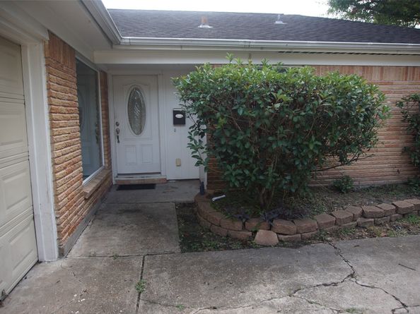 9618 Vogue Lane, Houston TX 77080