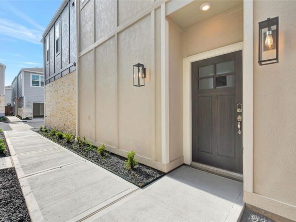 1524 Parkland Oak Drive, Houston TX 77084