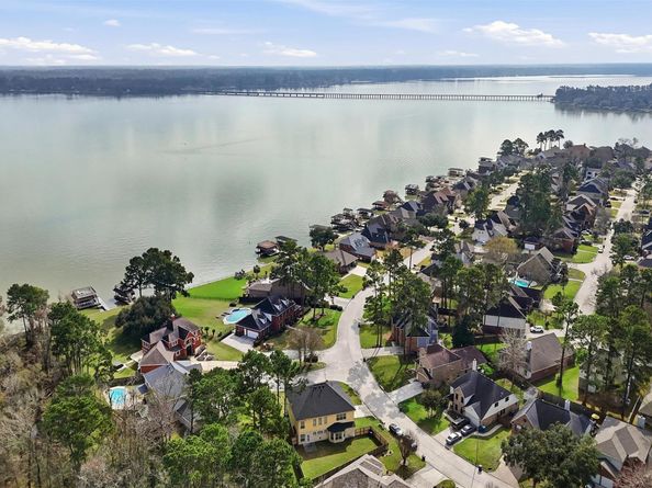 19103 Olympic Circle, Humble TX 77346