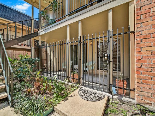 1601 S Shepherd Drive 170, Houston TX 77019