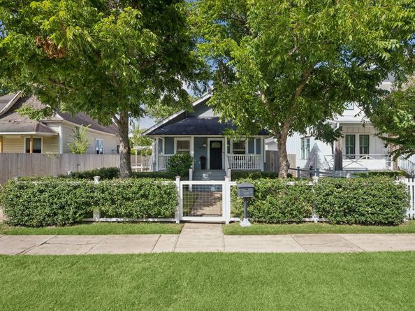 1439 Ashland Street, Houston TX 77008