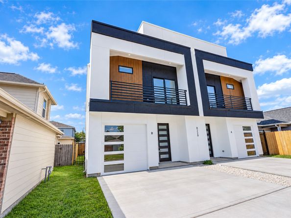 8220 Gladstone Street A/B, Houston TX 77051