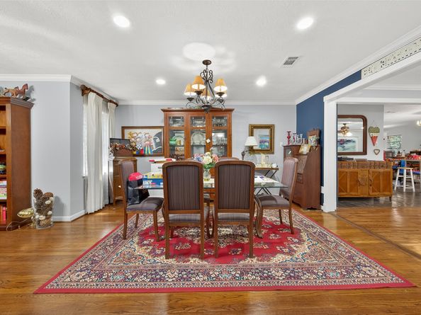 5326 Redstart Street, Houston TX 77096