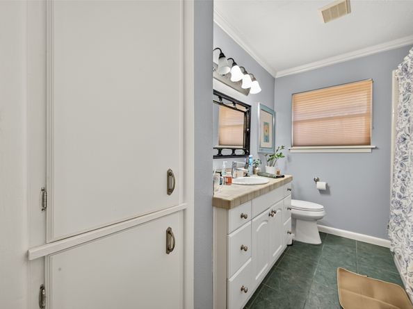 5326 Redstart Street, Houston TX 77096