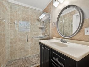 5326 Redstart Street, Houston TX 77096
