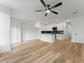 8205 Carver Rd Road A/B, Houston TX 77088