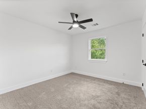 8205 Carver Rd Road A/B, Houston TX 77088