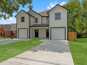 8205 Carver Rd Road A/B, Houston TX 77088