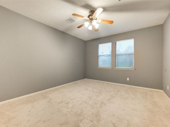 2931 Meadowglen Cove, Houston TX 77082