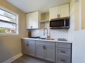3126 Webster St, Houston TX 77004