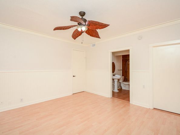 2829 Timmons Ln 161, Houston TX 77027