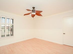 2829 Timmons Ln 161, Houston TX 77027
