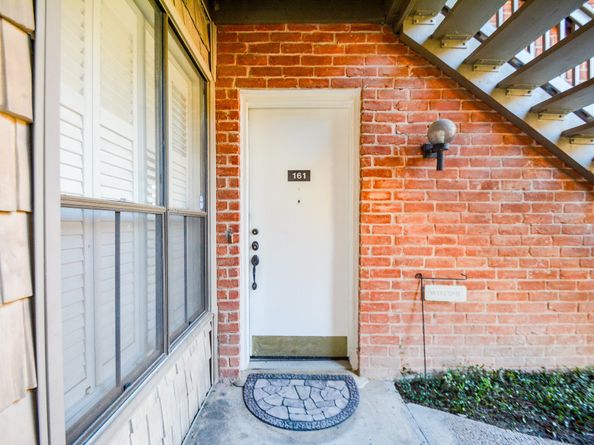 2829 Timmons Ln 161, Houston TX 77027