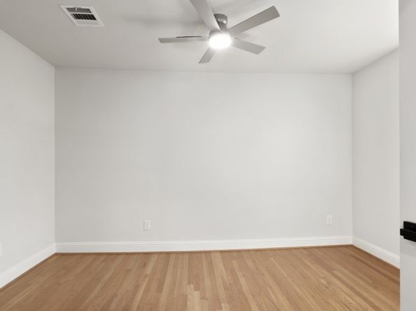 5702 Willowbend Boulevard, Houston TX 77096